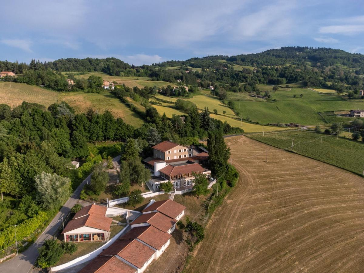 Hotel Butterfly - Il Nido D'Amore Bologna Монцуно Экстерьер фото